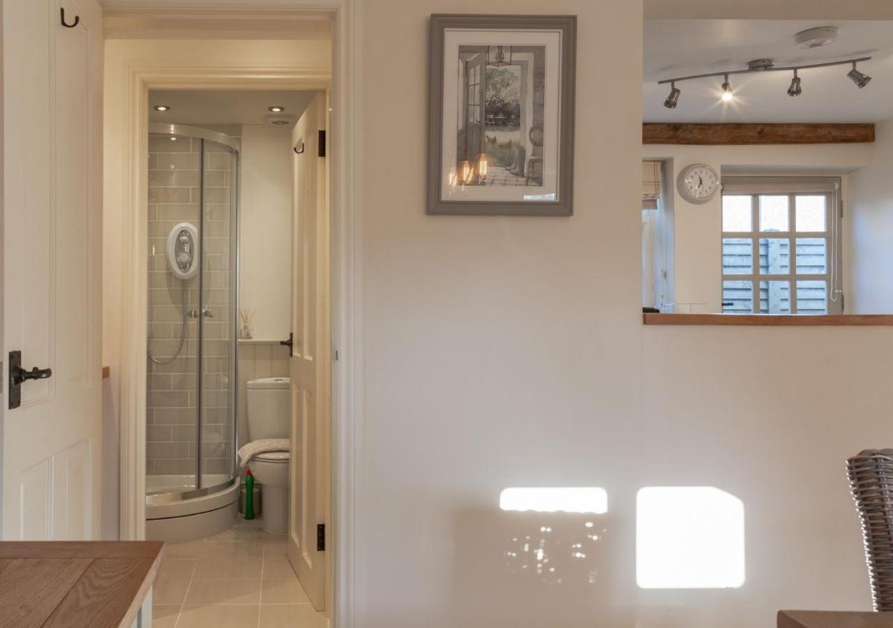 Jasmine Cottage - 2 Bedroom In Heart Of Bourton! Екстер'єр фото