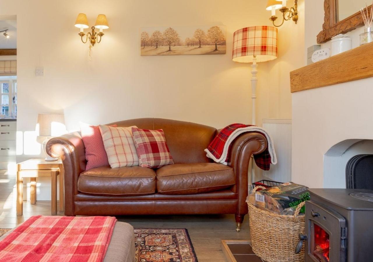 Jasmine Cottage - 2 Bedroom In Heart Of Bourton! Екстер'єр фото