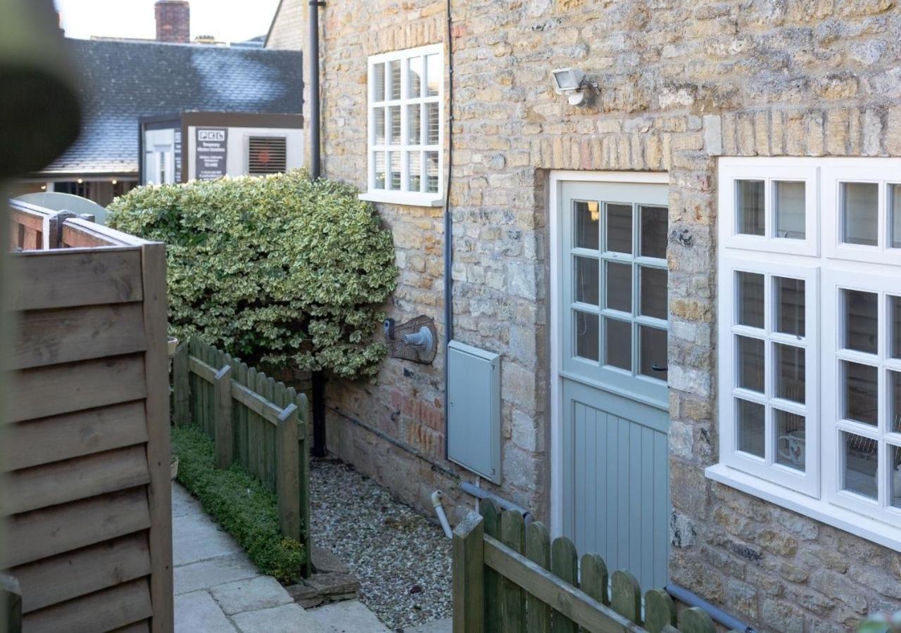 Jasmine Cottage - 2 Bedroom In Heart Of Bourton! Екстер'єр фото