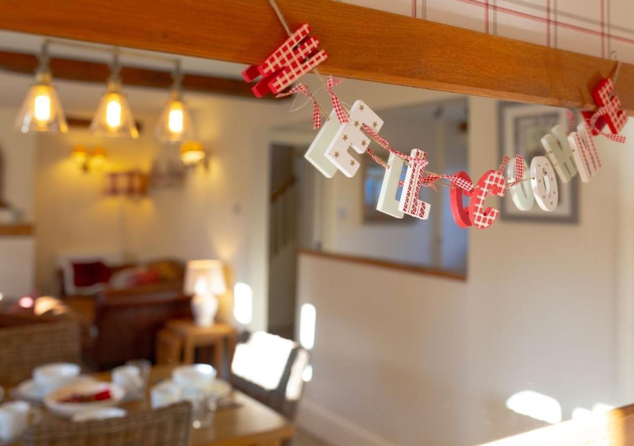 Jasmine Cottage - 2 Bedroom In Heart Of Bourton! Екстер'єр фото