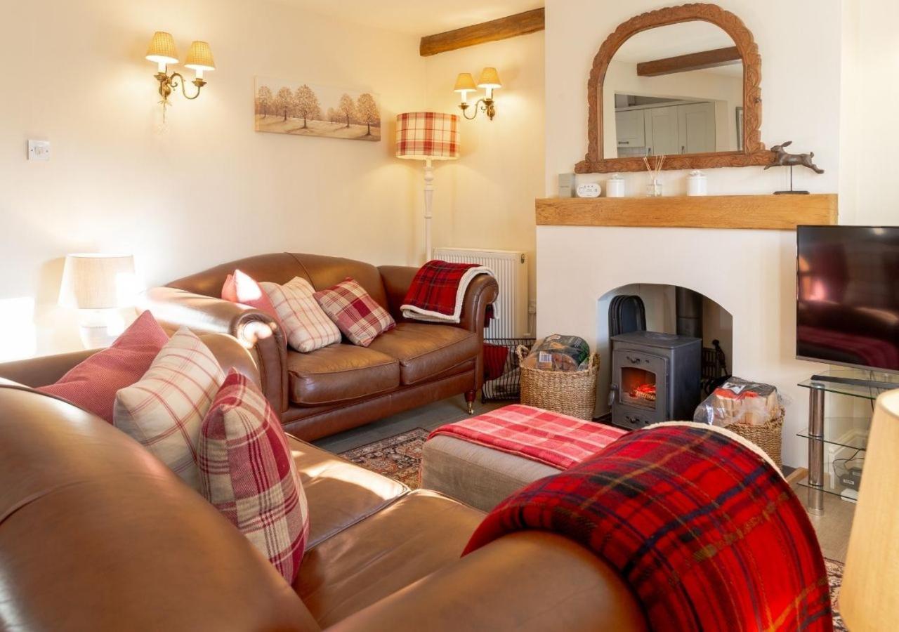 Jasmine Cottage - 2 Bedroom In Heart Of Bourton! Екстер'єр фото