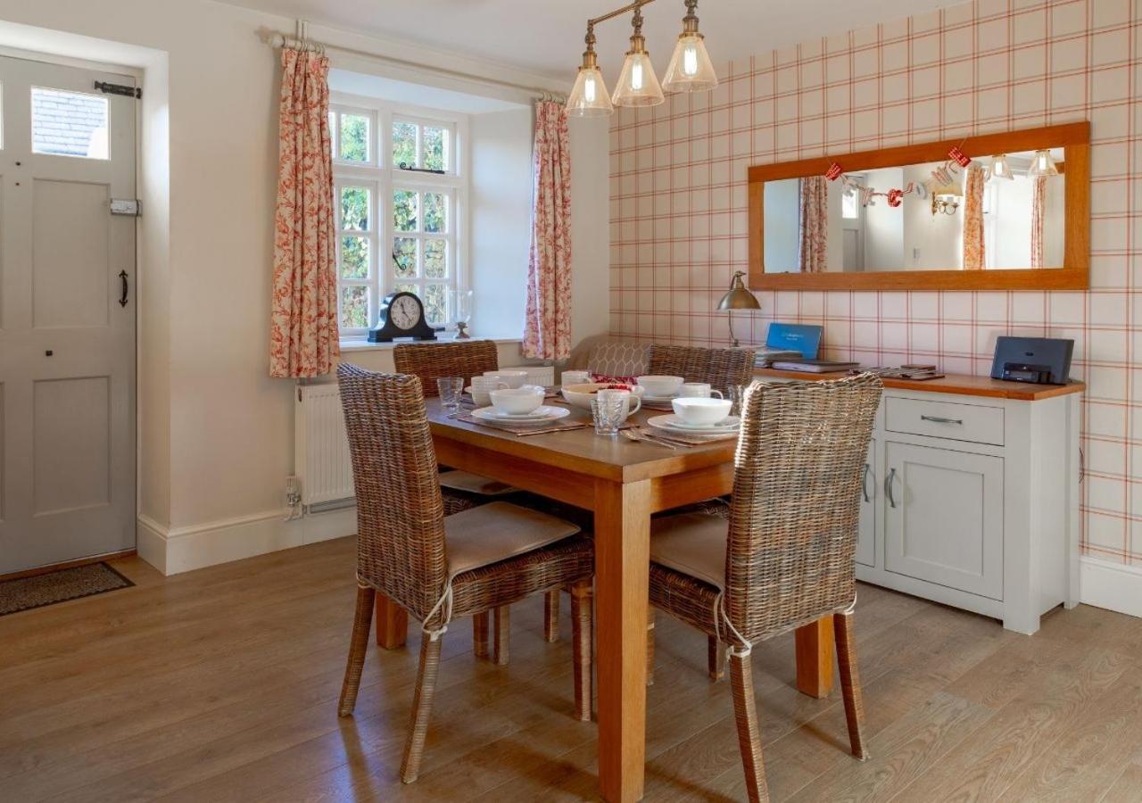 Jasmine Cottage - 2 Bedroom In Heart Of Bourton! Екстер'єр фото