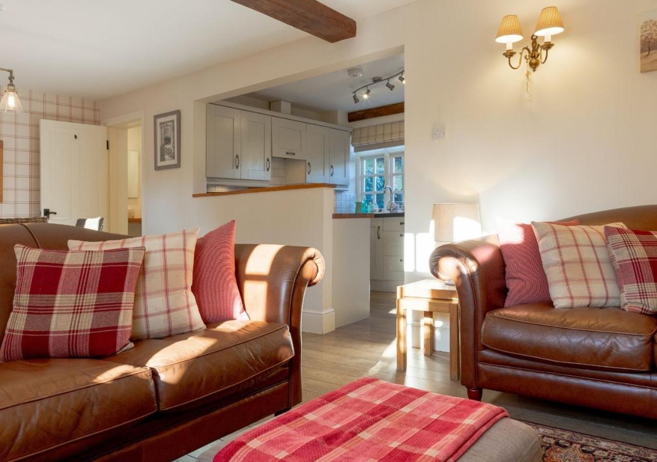 Jasmine Cottage - 2 Bedroom In Heart Of Bourton! Екстер'єр фото
